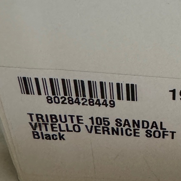 YSL Tribute 105 Sandal — Vitello Vernice Soft - Picture 8 of 8